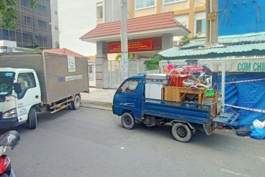 Nên chọn xe ba gác hay xe tải để vận chuyển nội thành tphcm